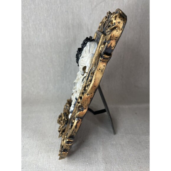 Halloween 3D Female Skeleton Victorian in Floral Gothic Frame Decor Skull Spooky - Picture 4 of 9